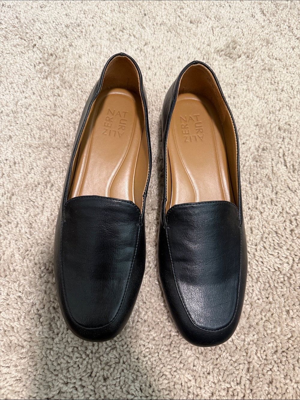 Naturalizer Black Leather Women’s Slip-On Loafers